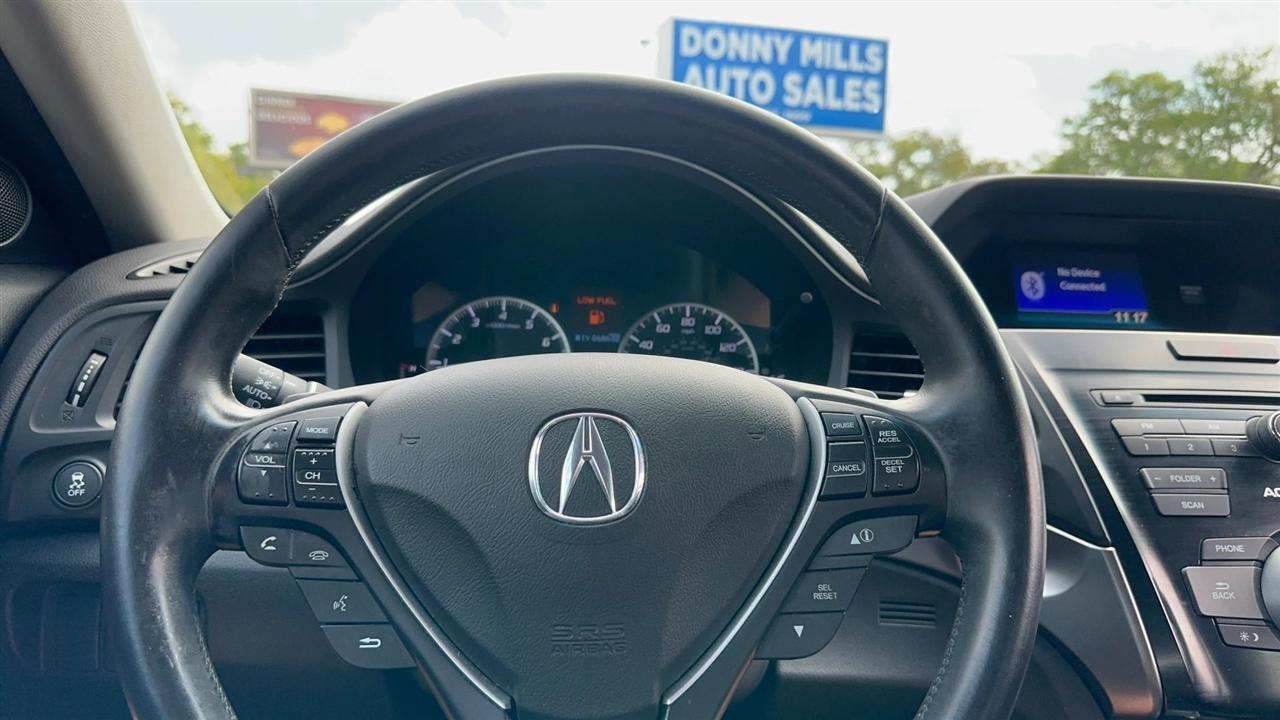 Acura ILX 4dr Sdn 2.0L 2013