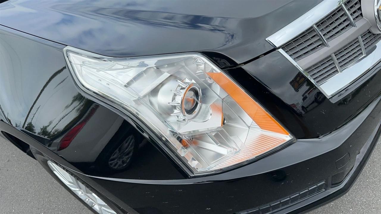 Cadillac SRX FWD 4dr Base 2012