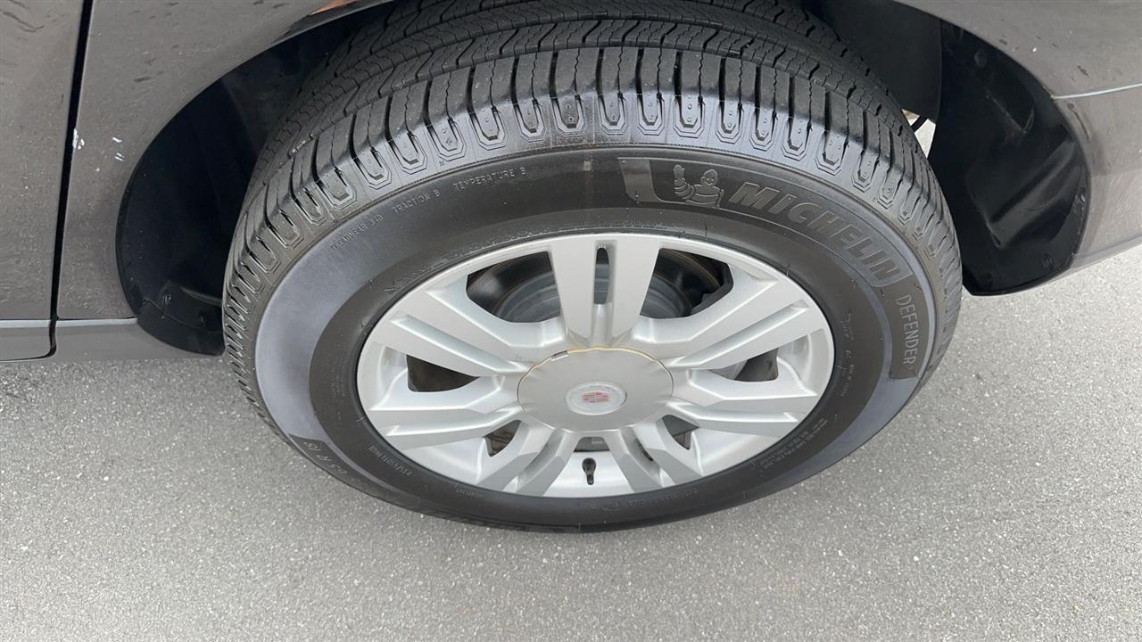 Cadillac SRX FWD 4dr Base 2012