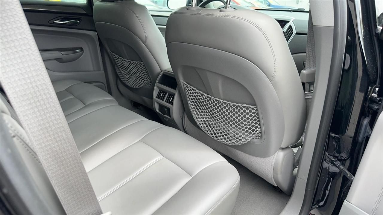 Cadillac SRX FWD 4dr Base 2012