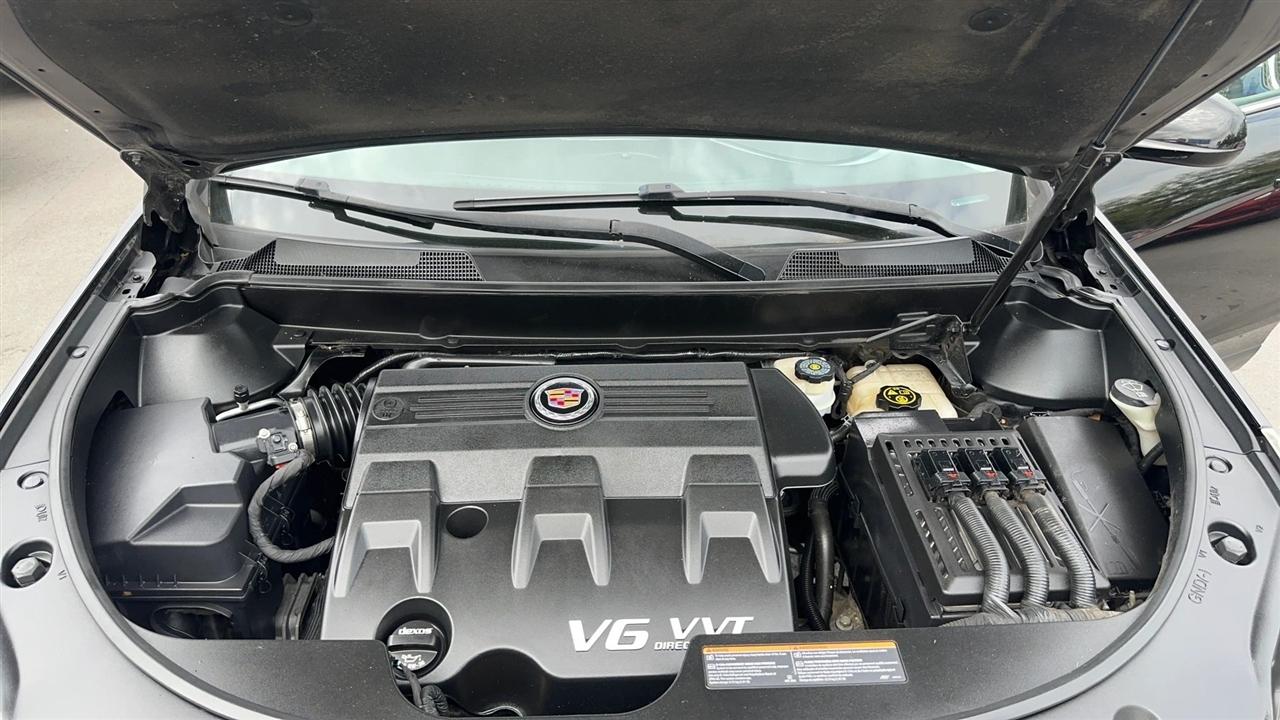 Cadillac SRX FWD 4dr Base 2012