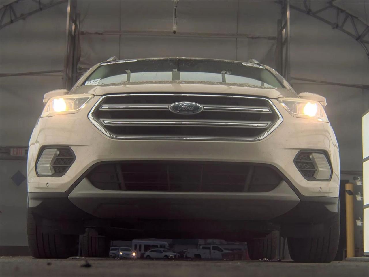 Ford Escape Titanium FWD 2017