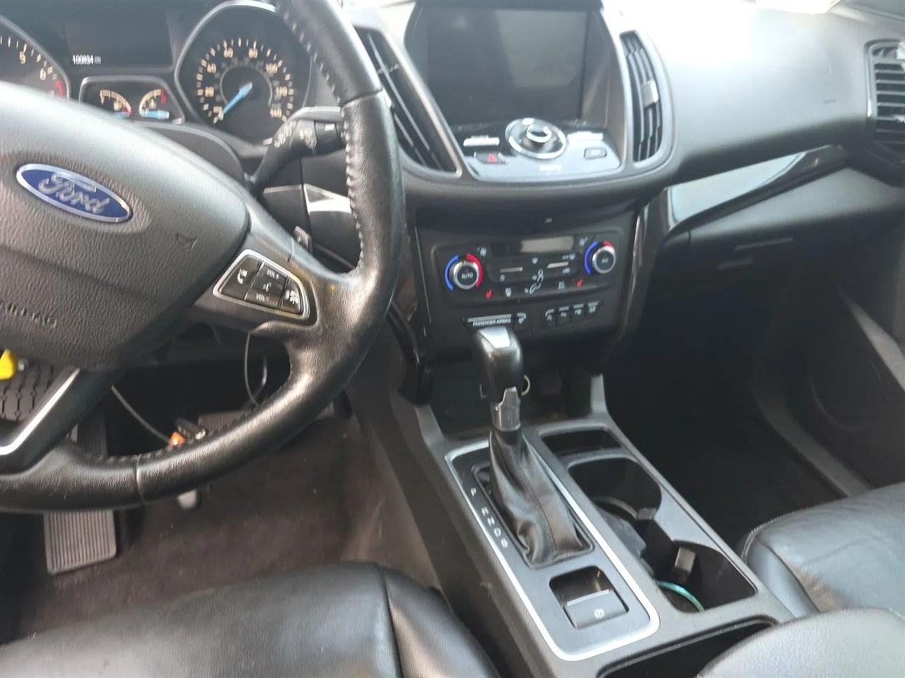 Ford Escape Titanium FWD 2017