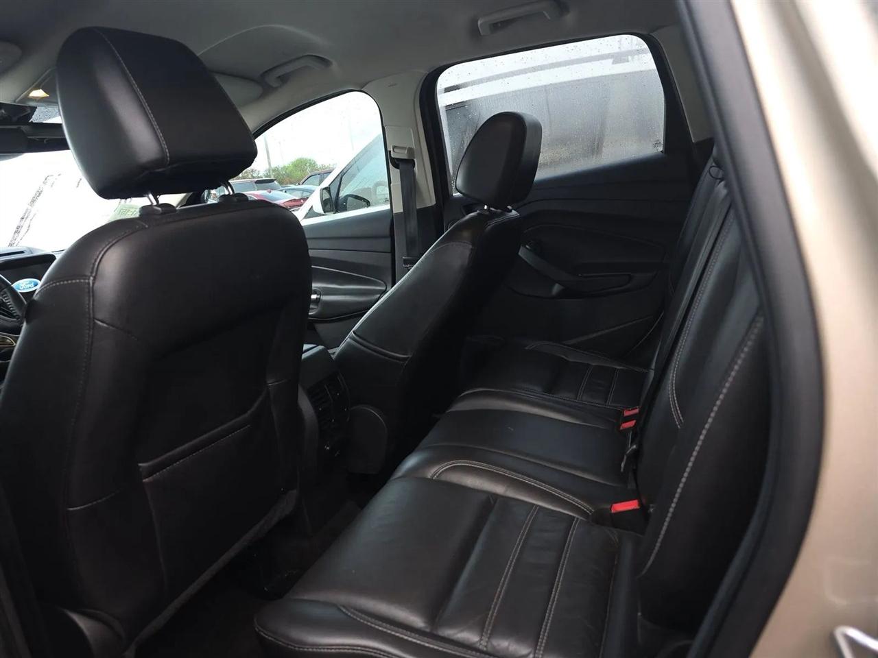 Ford Escape Titanium FWD 2017