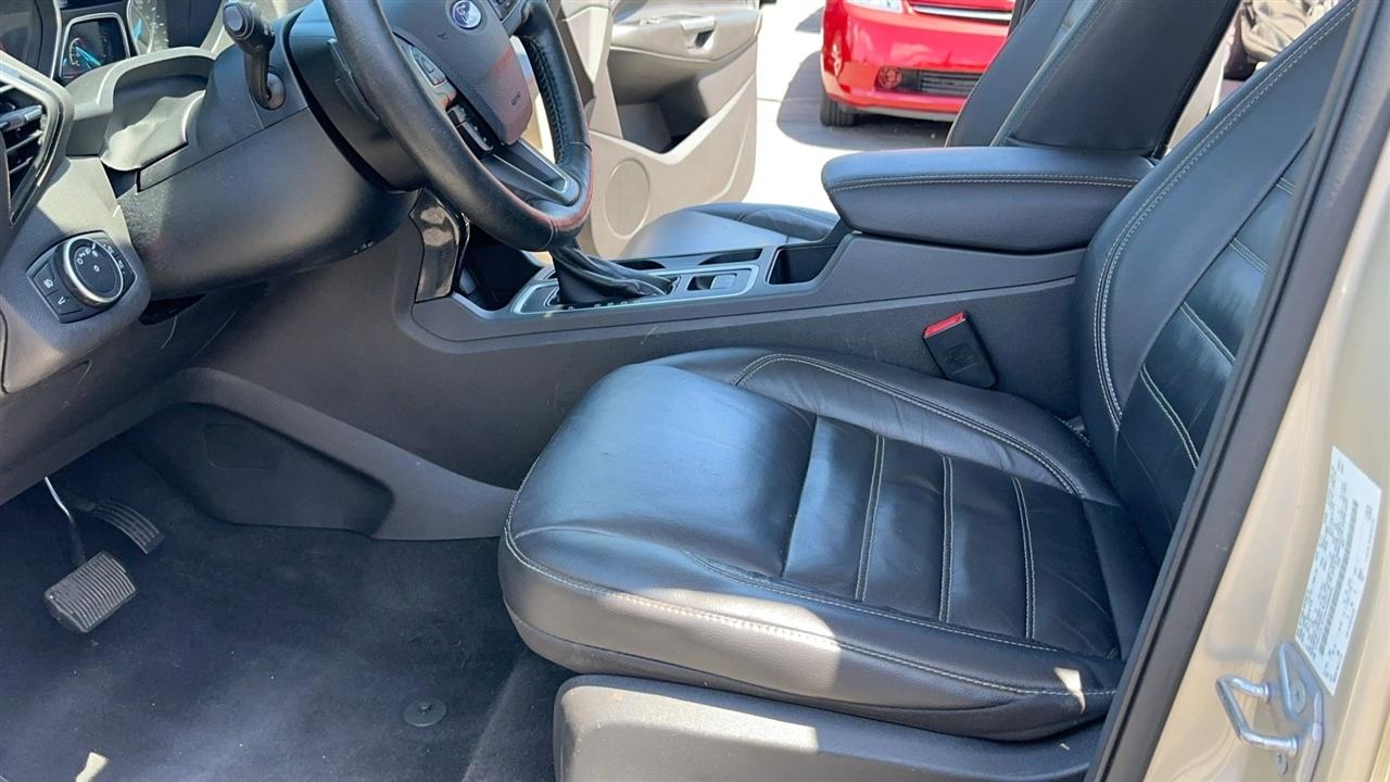 Ford Escape Titanium FWD 2017