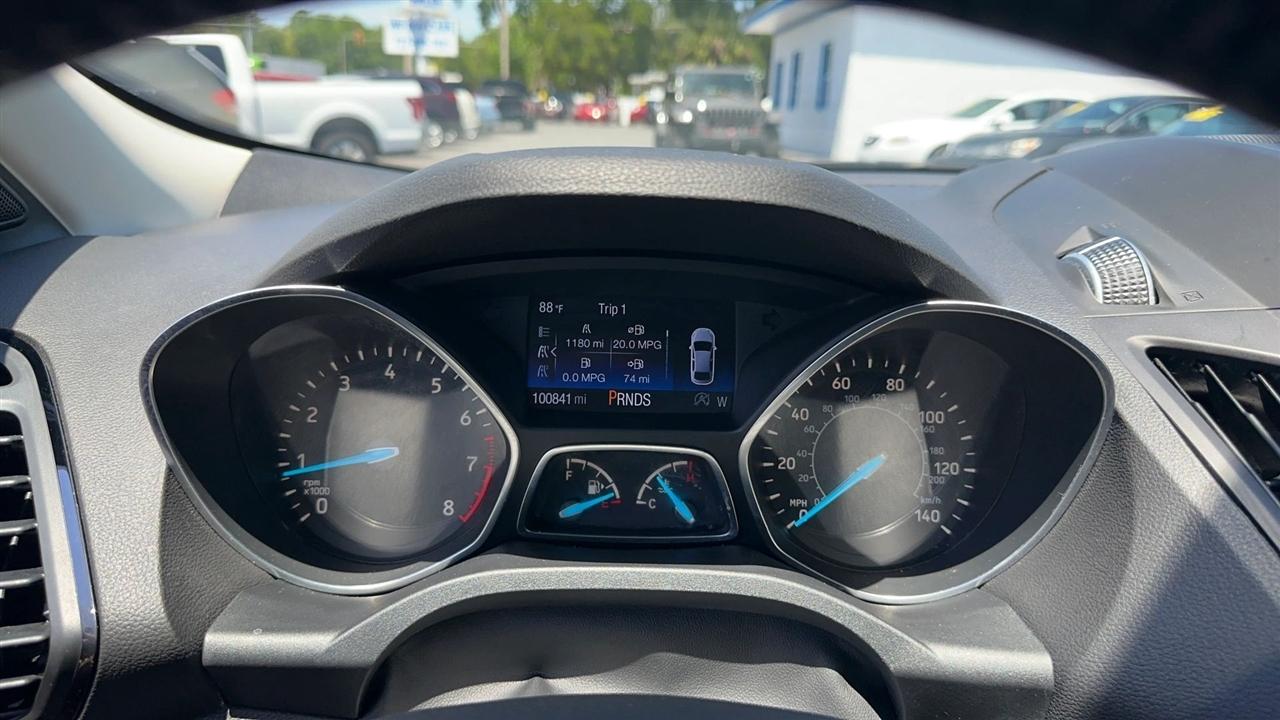 Ford Escape Titanium FWD 2017