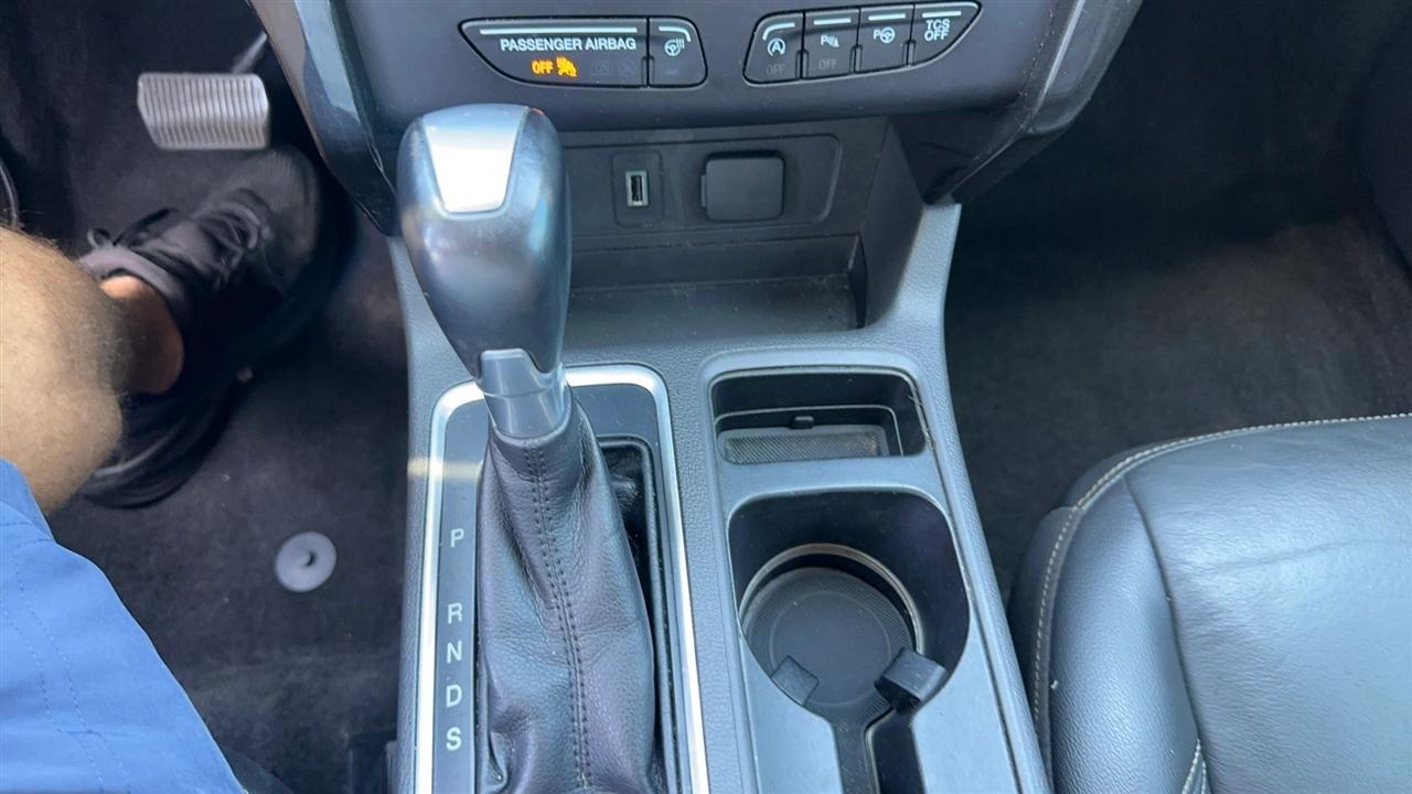 Ford Escape Titanium FWD 2017