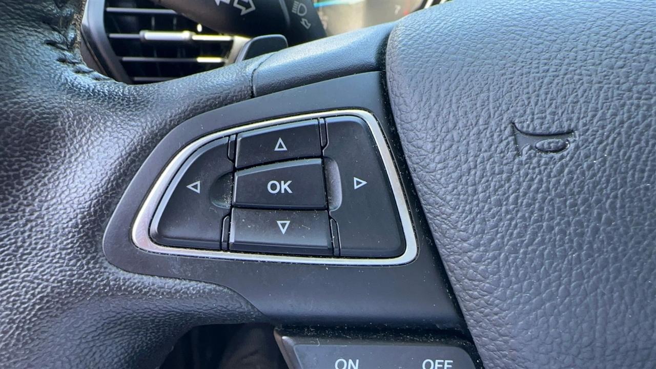 Ford Escape Titanium FWD 2017