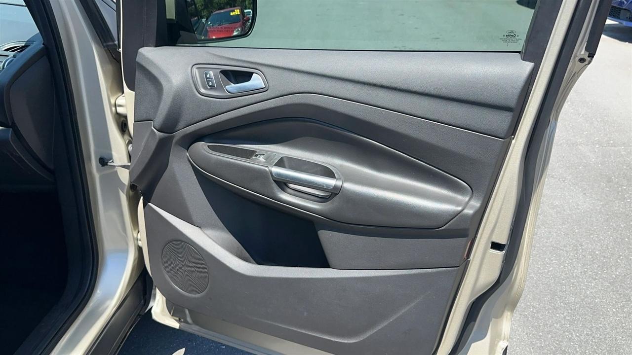 Ford Escape Titanium FWD 2017