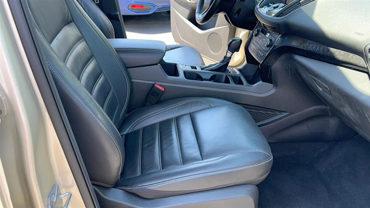 Ford Escape Titanium FWD 2017