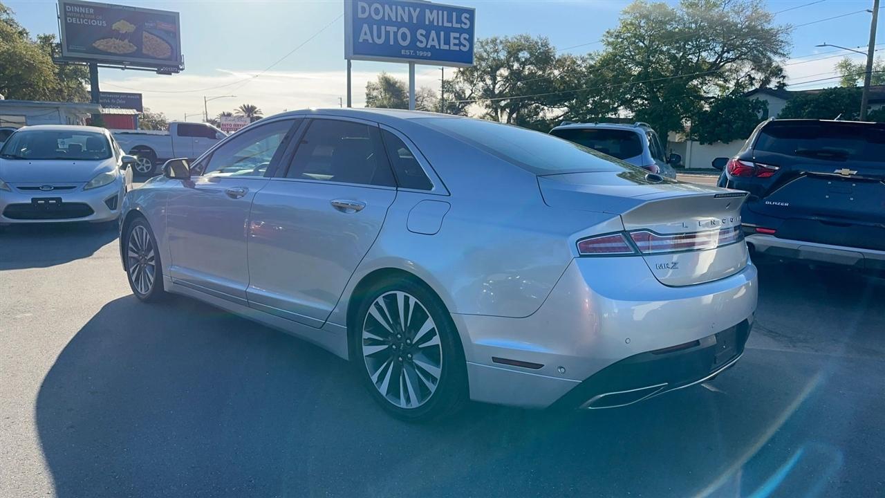 Lincoln MKZ Hybrid Reserve II FWD 2019