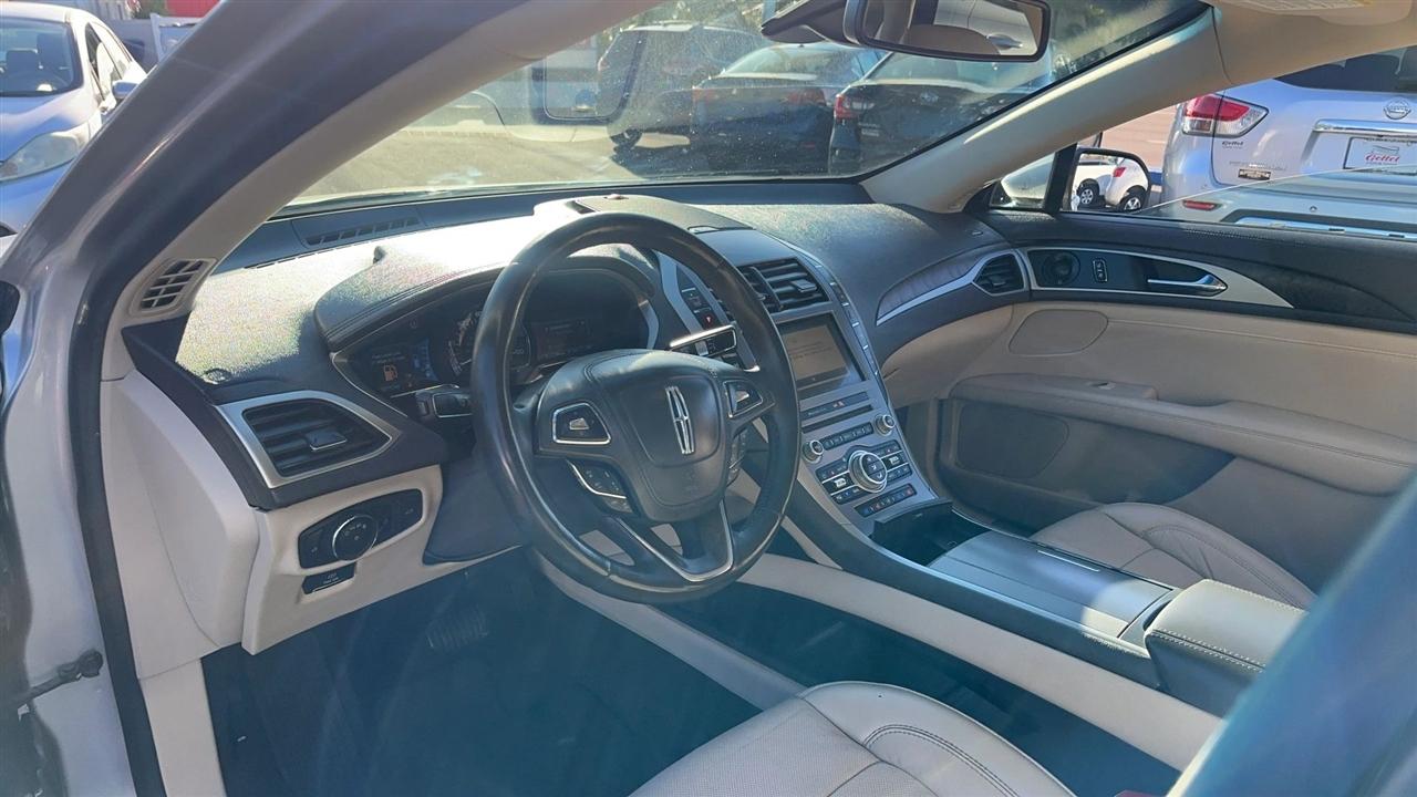 Lincoln MKZ Hybrid Reserve II FWD 2019