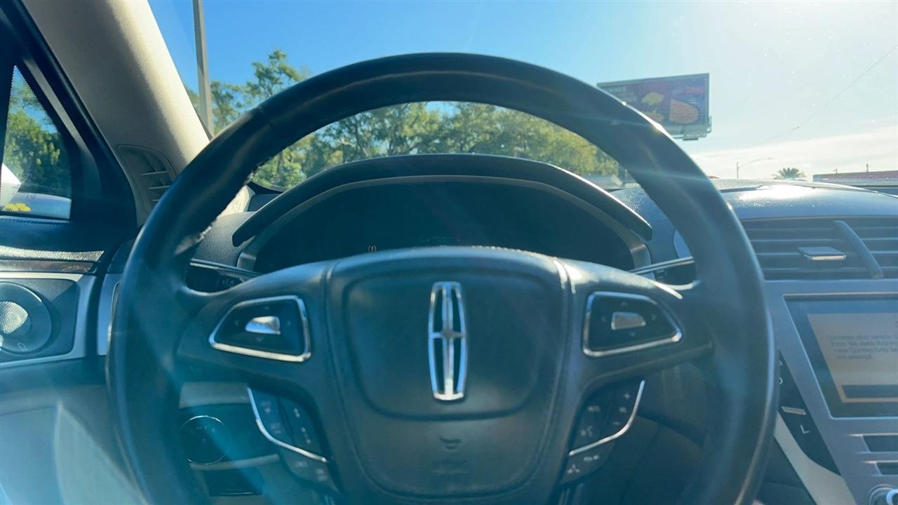 Lincoln MKZ Hybrid Reserve II FWD 2019