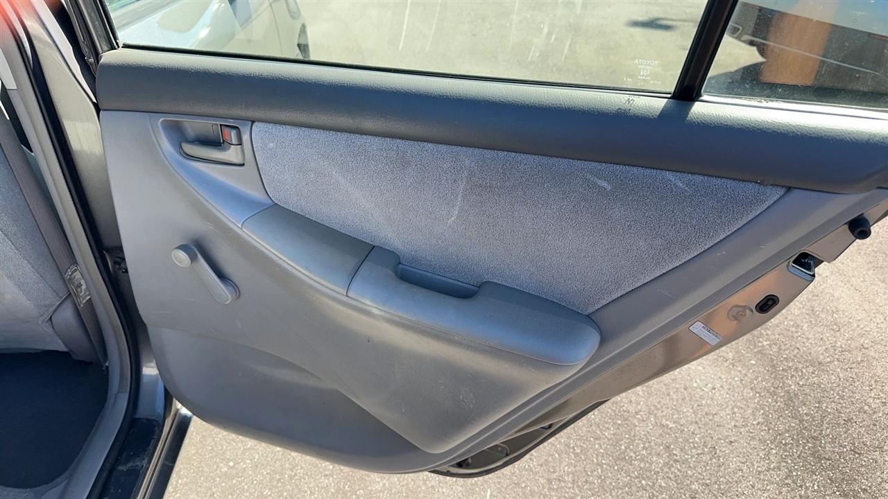 Toyota Corolla 4dr Sdn Auto CE (Natl) 2007