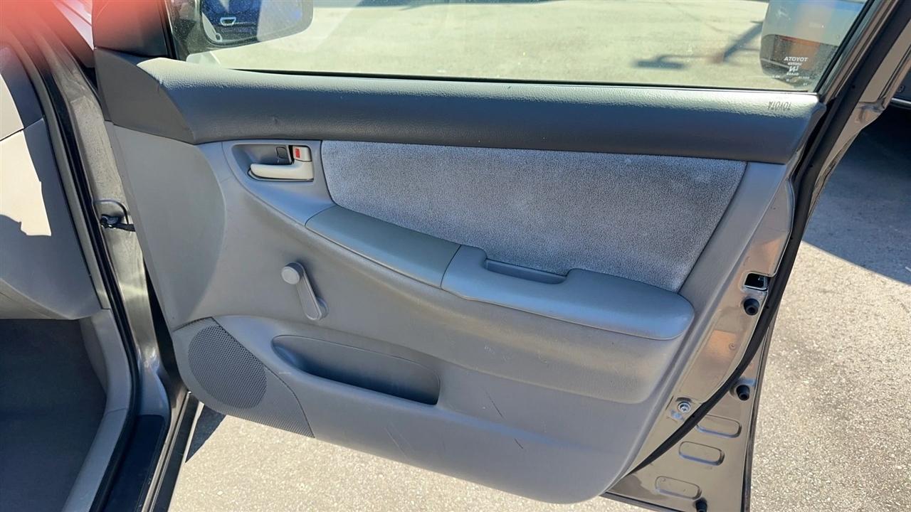 Toyota Corolla 4dr Sdn Auto CE (Natl) 2007