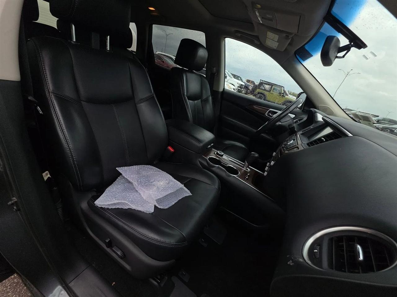 Nissan Pathfinder 4x4 Platinum 2017