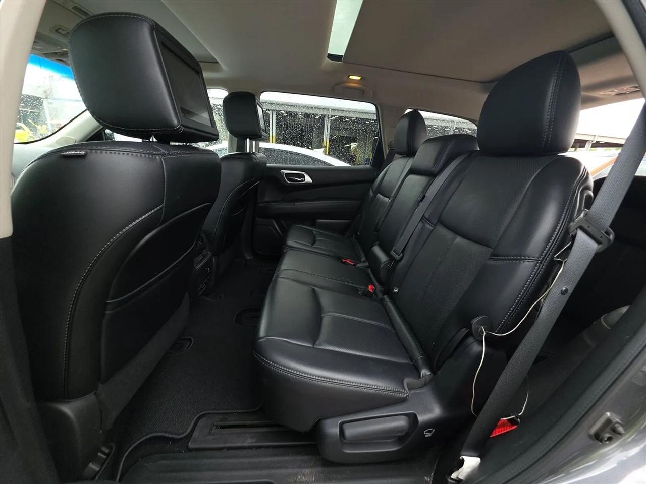 Nissan Pathfinder 4x4 Platinum 2017