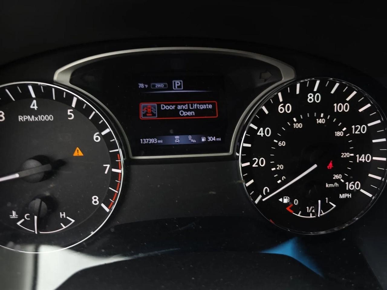 Nissan Pathfinder 4x4 Platinum 2017