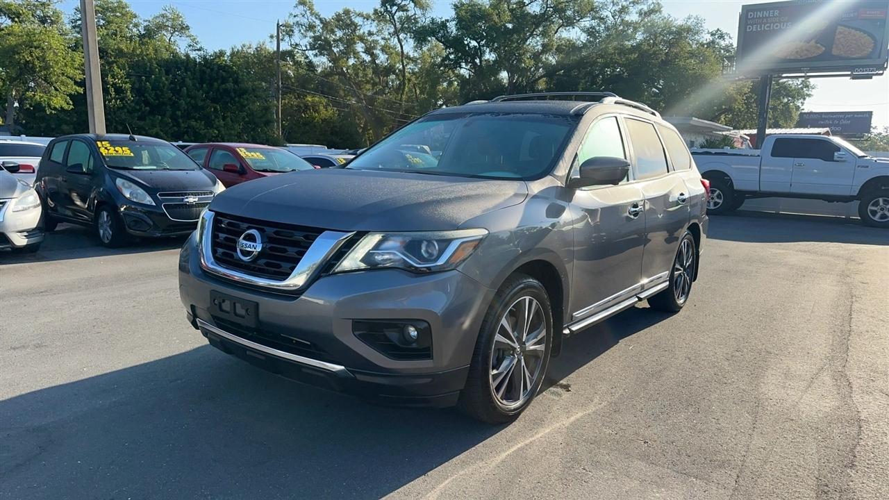 Nissan Pathfinder 4x4 Platinum 2017