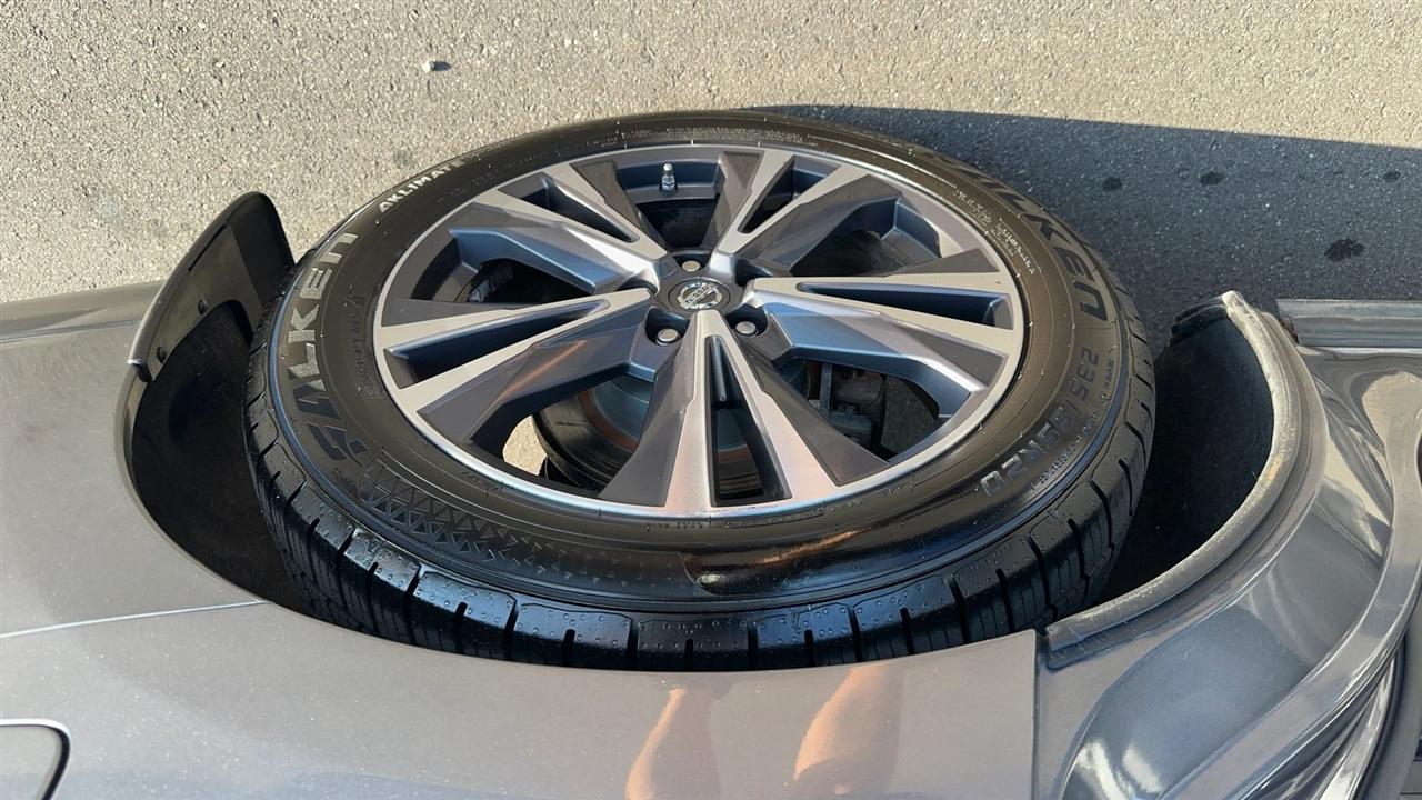 Nissan Pathfinder 4x4 Platinum 2017