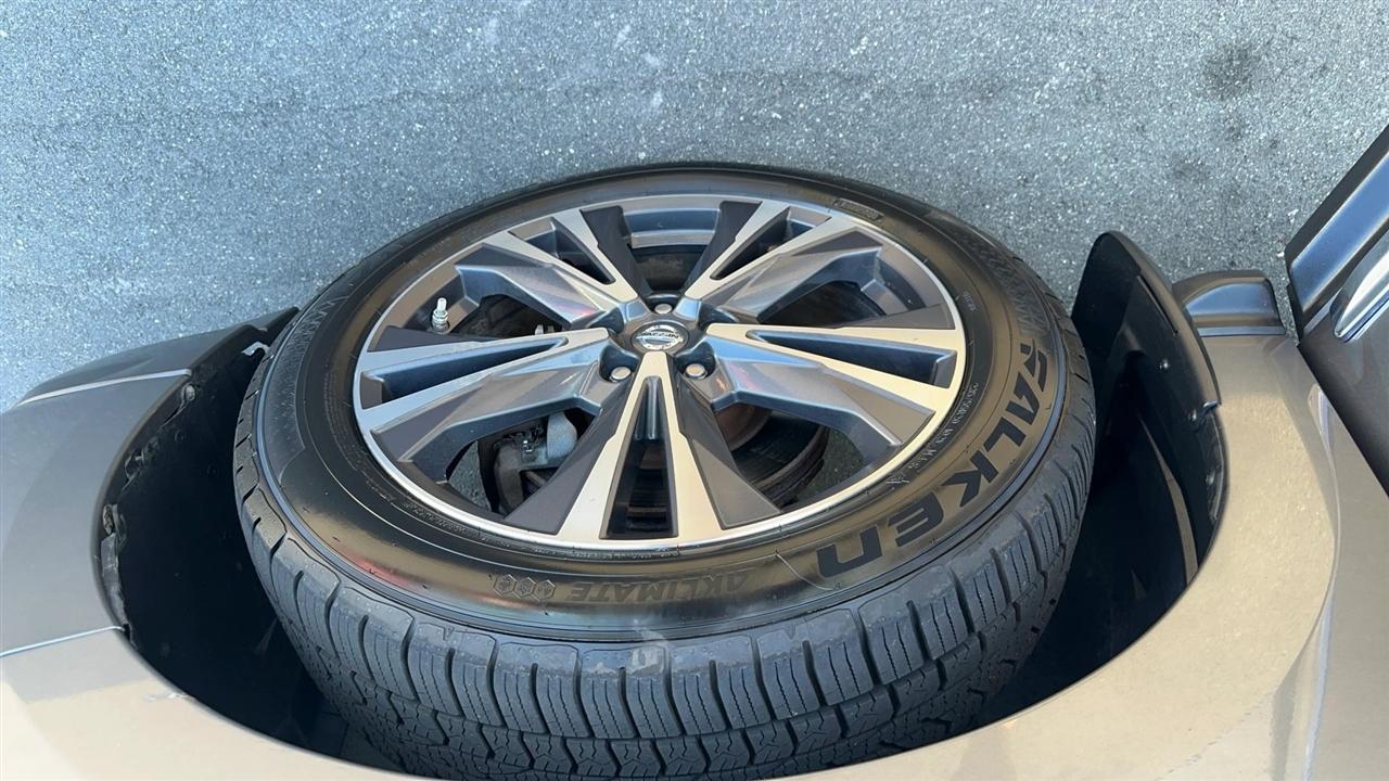 Nissan Pathfinder 4x4 Platinum 2017