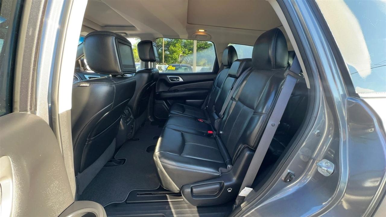 Nissan Pathfinder 4x4 Platinum 2017