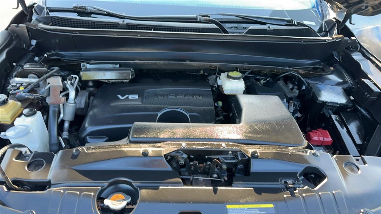 Nissan Pathfinder 4x4 Platinum 2017