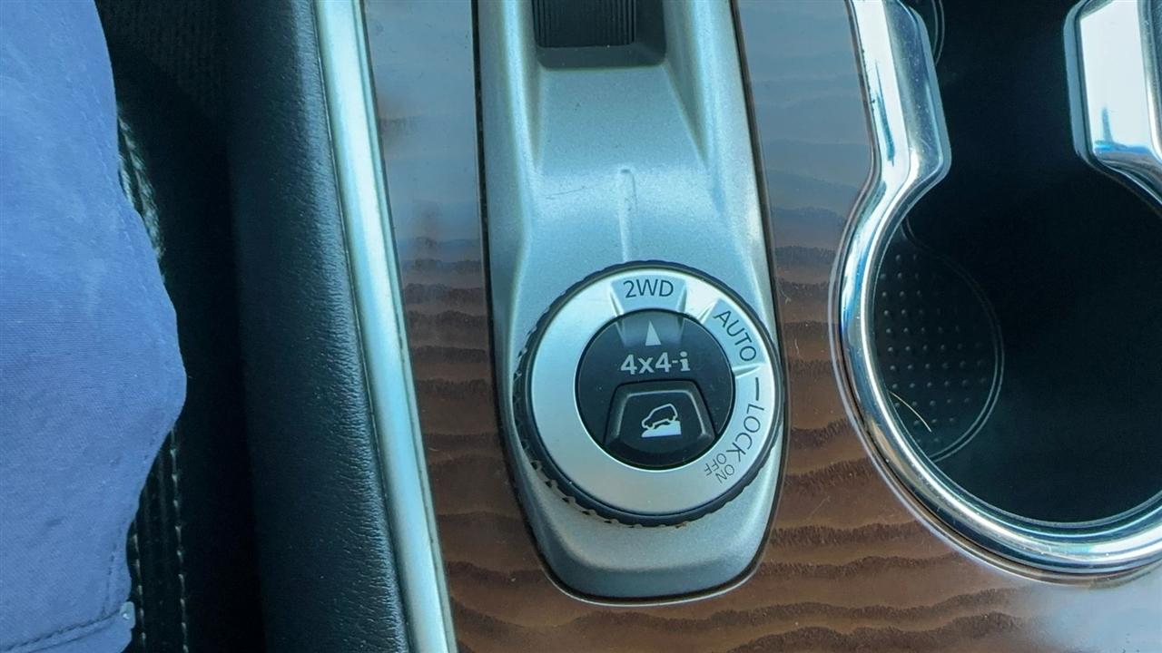 Nissan Pathfinder 4x4 Platinum 2017