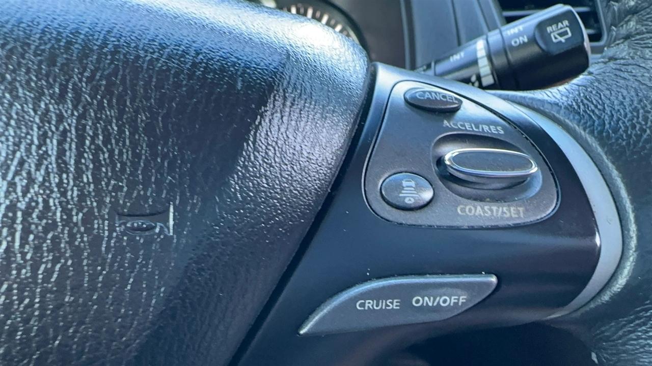 Nissan Pathfinder 4x4 Platinum 2017