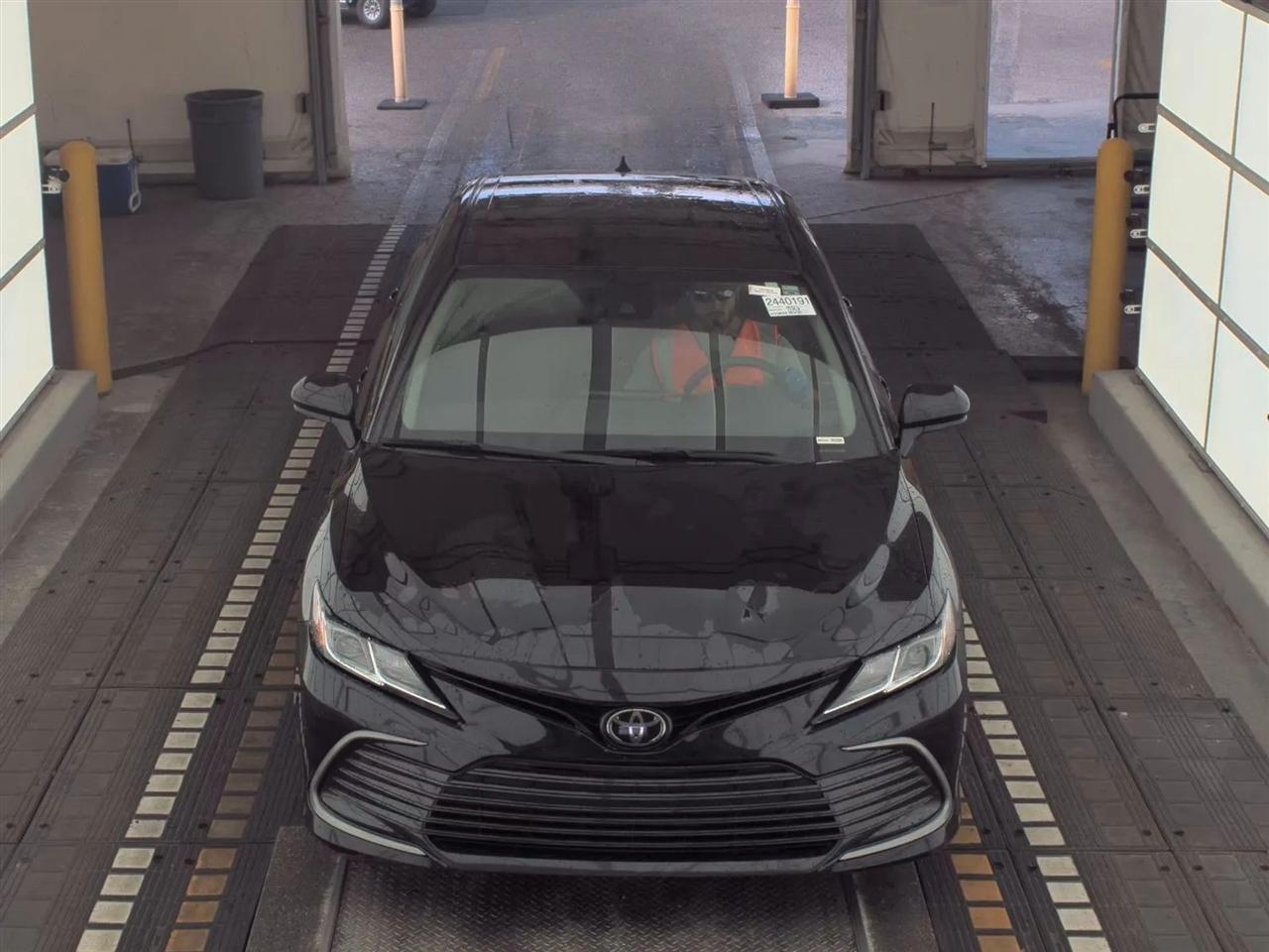 Toyota Camry LE Auto (Natl) 2024