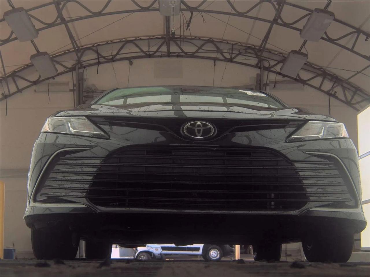 Toyota Camry LE Auto (Natl) 2024