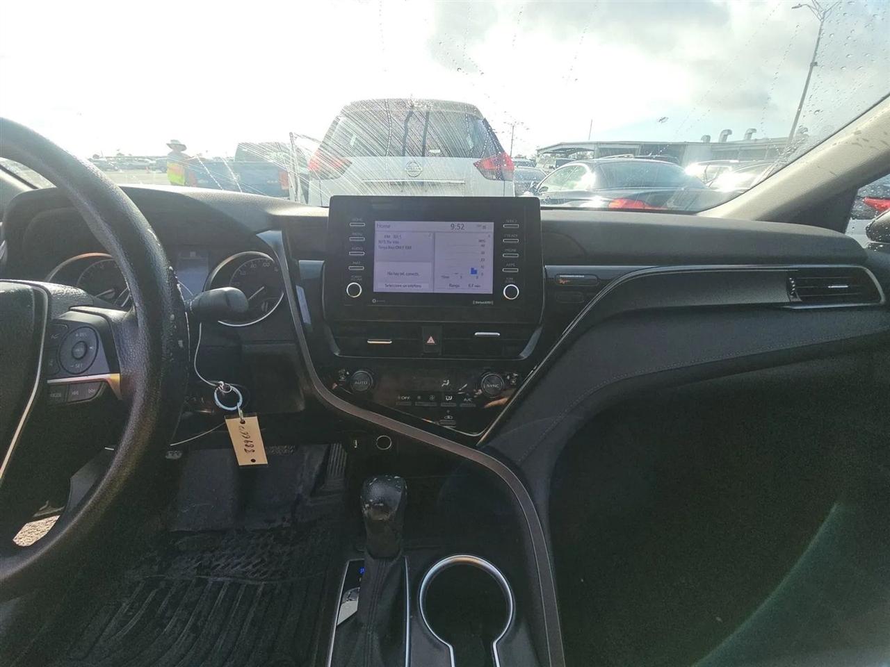 Toyota Camry LE Auto (Natl) 2024