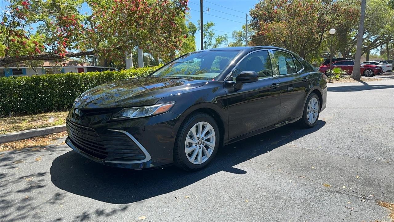 Toyota Camry LE Auto (Natl) 2024