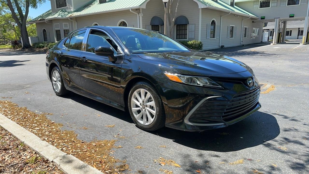 Toyota Camry LE Auto (Natl) 2024