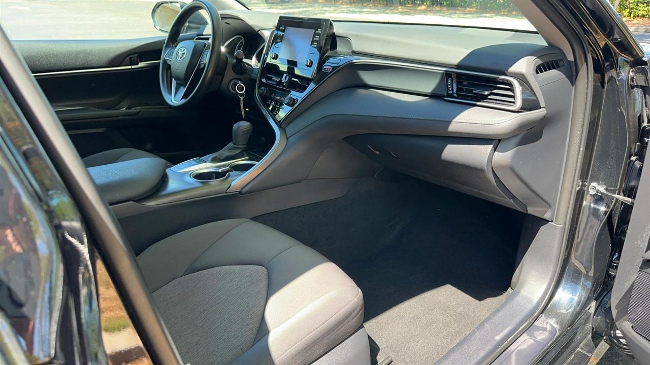 Toyota Camry LE Auto (Natl) 2024