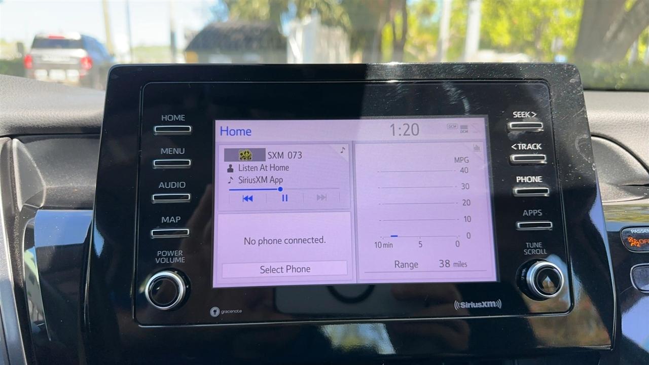 Toyota Camry LE Auto (Natl) 2024