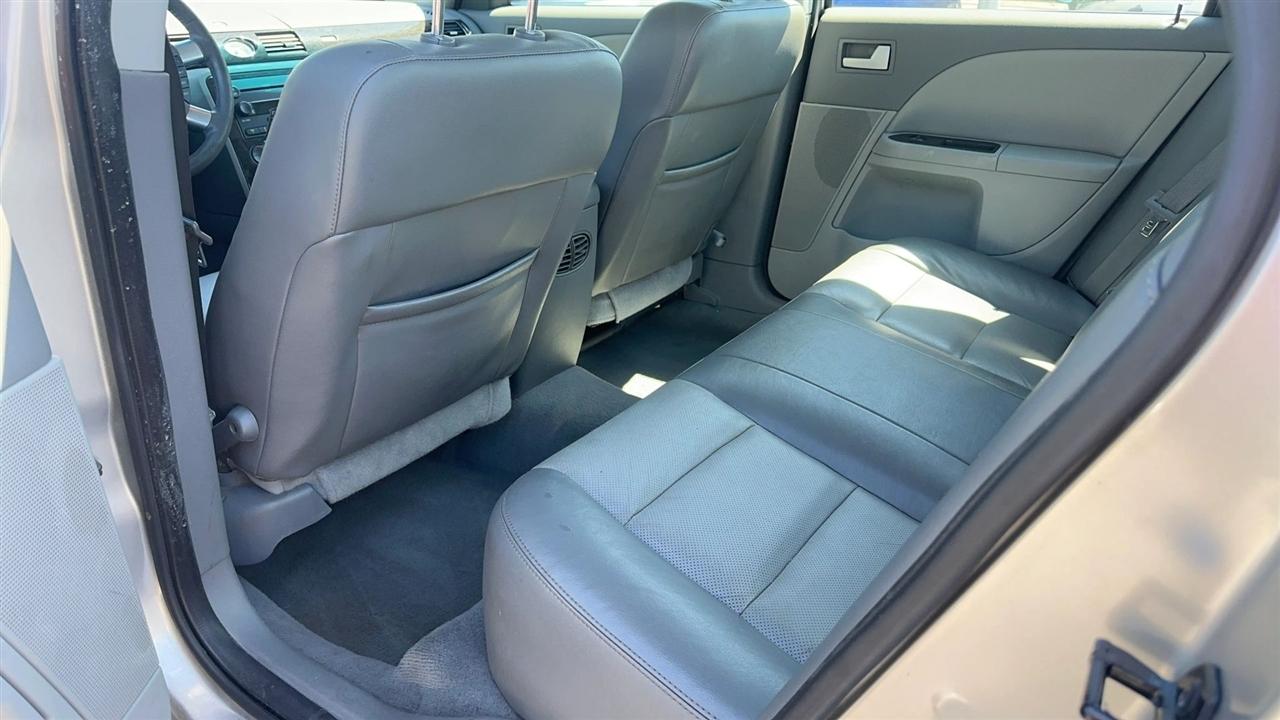 Mercury Montego 4dr Sdn Premier 2WD 2007