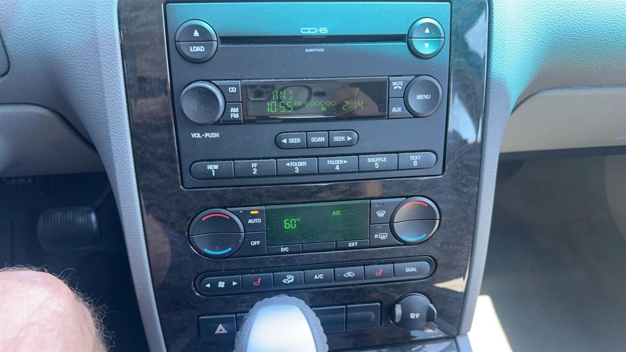 Mercury Montego 4dr Sdn Premier 2WD 2007