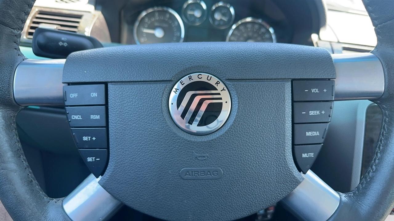 Mercury Montego 4dr Sdn Premier 2WD 2007