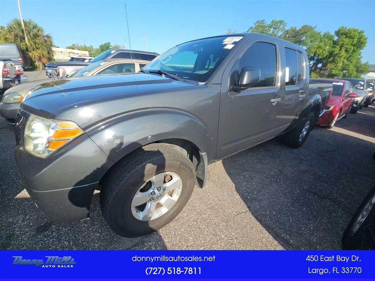 2012 Nissan Frontier 4WD Crew Cab SWB Auto SV