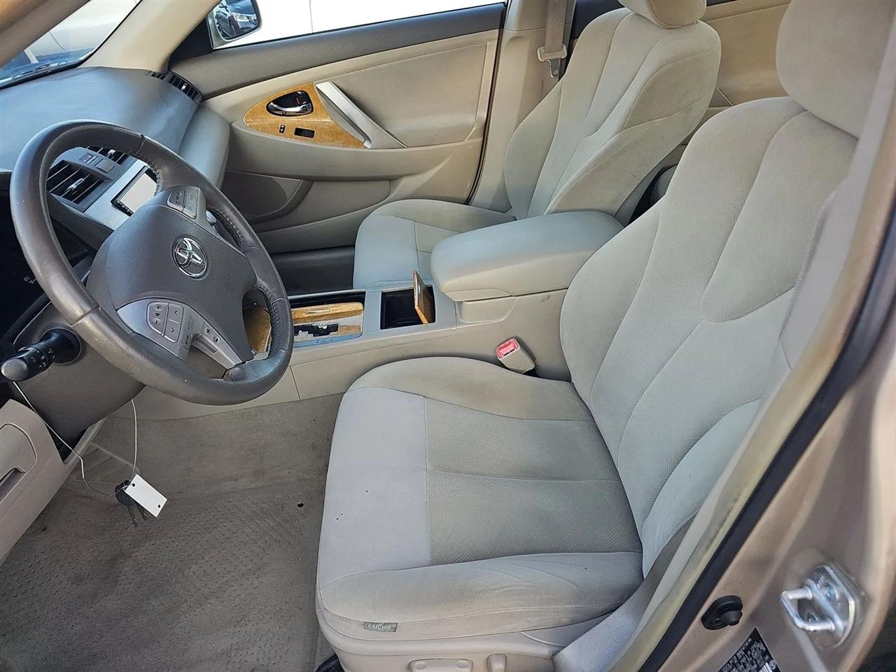 Toyota Camry 4dr Sdn I4 Auto XLE (Natl) 2007