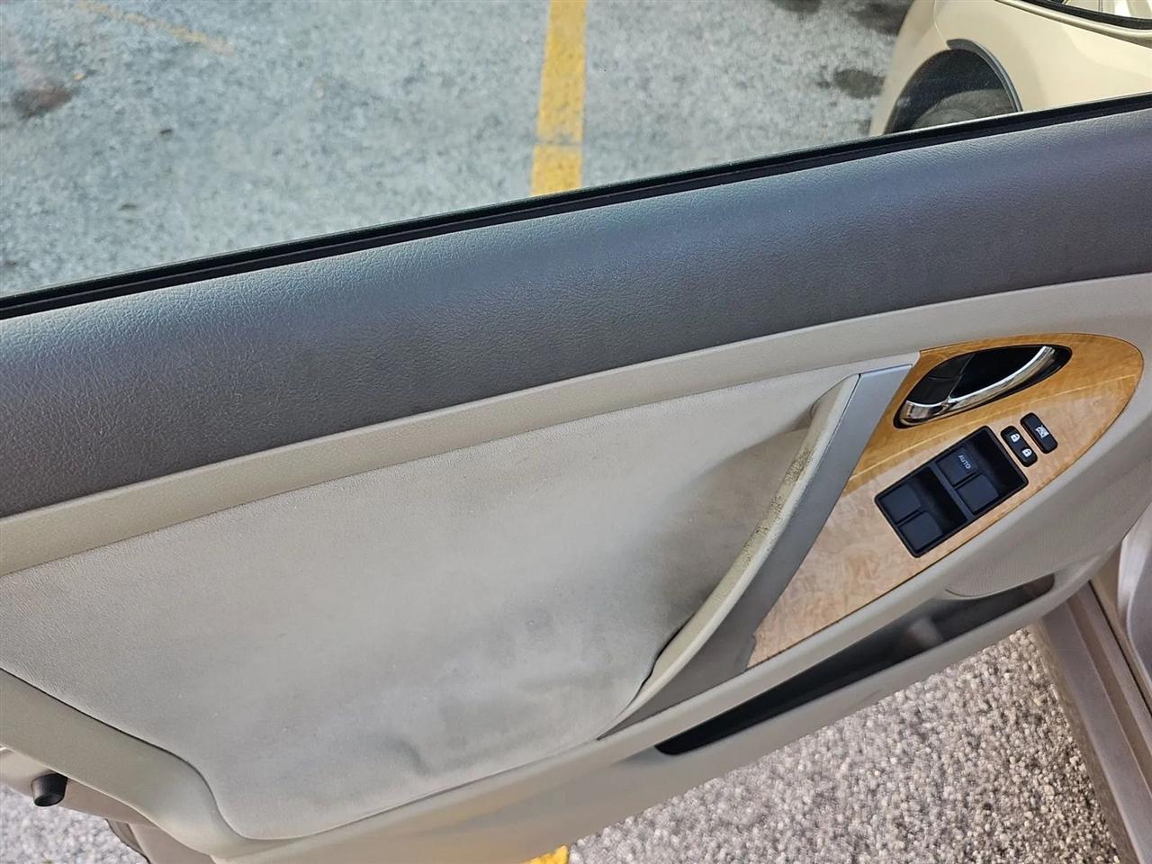 Toyota Camry 4dr Sdn I4 Auto XLE (Natl) 2007