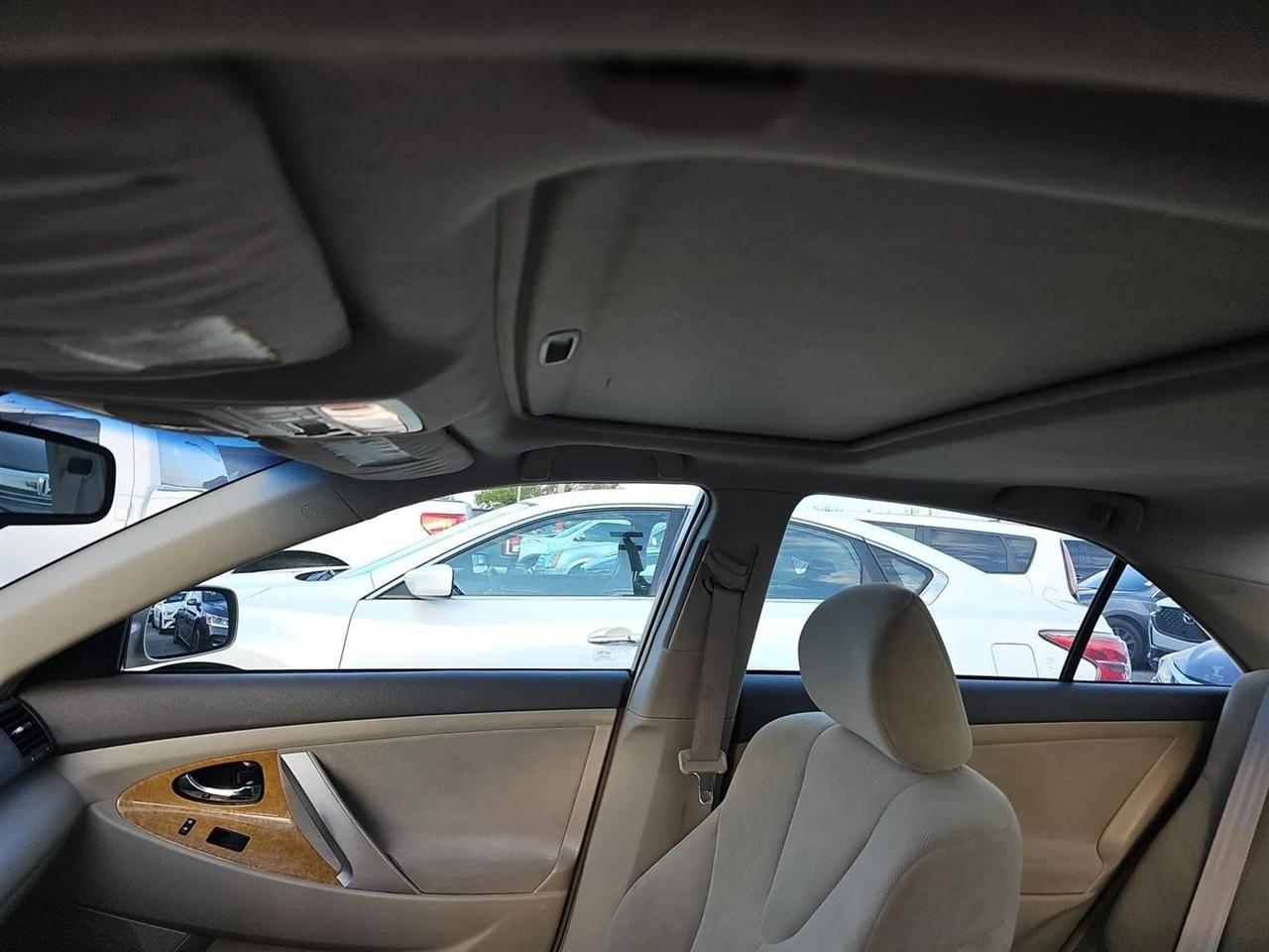 Toyota Camry 4dr Sdn I4 Auto XLE (Natl) 2007