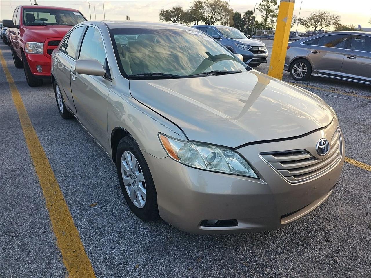 Toyota Camry 4dr Sdn I4 Auto XLE (Natl) 2007