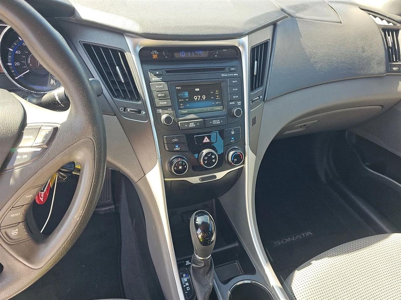 Hyundai Sonata 4dr Sdn 2.4L Auto GLS 2014