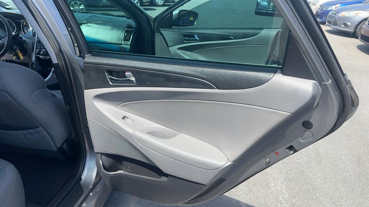 Hyundai Sonata 4dr Sdn 2.4L Auto GLS 2014