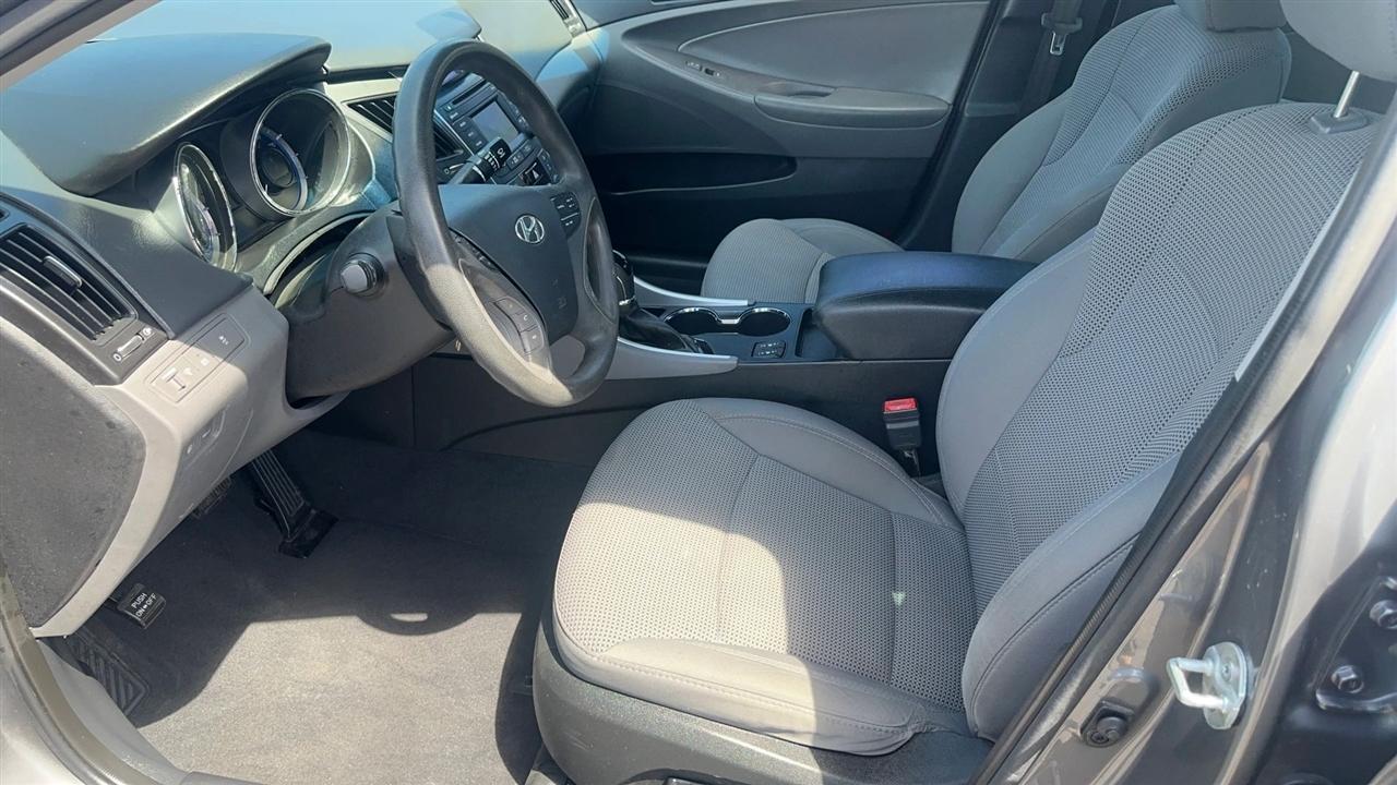 Hyundai Sonata 4dr Sdn 2.4L Auto GLS 2014