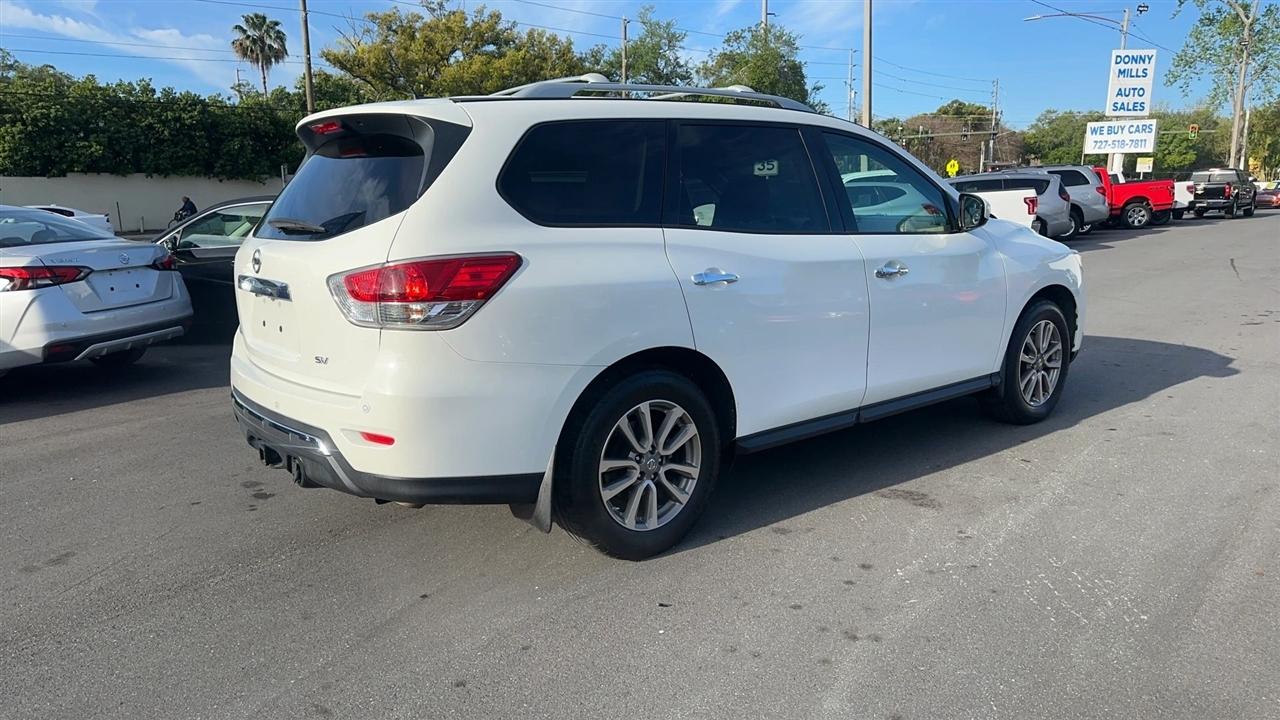 Nissan Pathfinder 2WD 4dr SV 2015