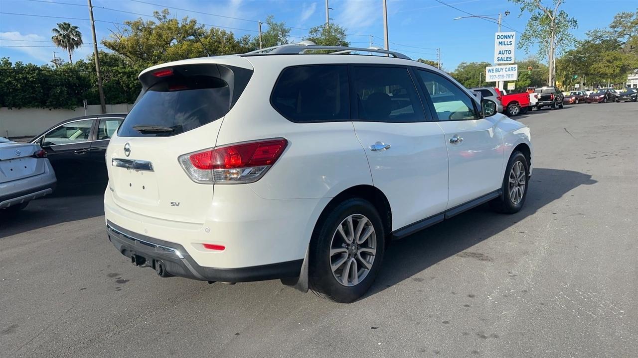 Nissan Pathfinder 2WD 4dr SV 2015