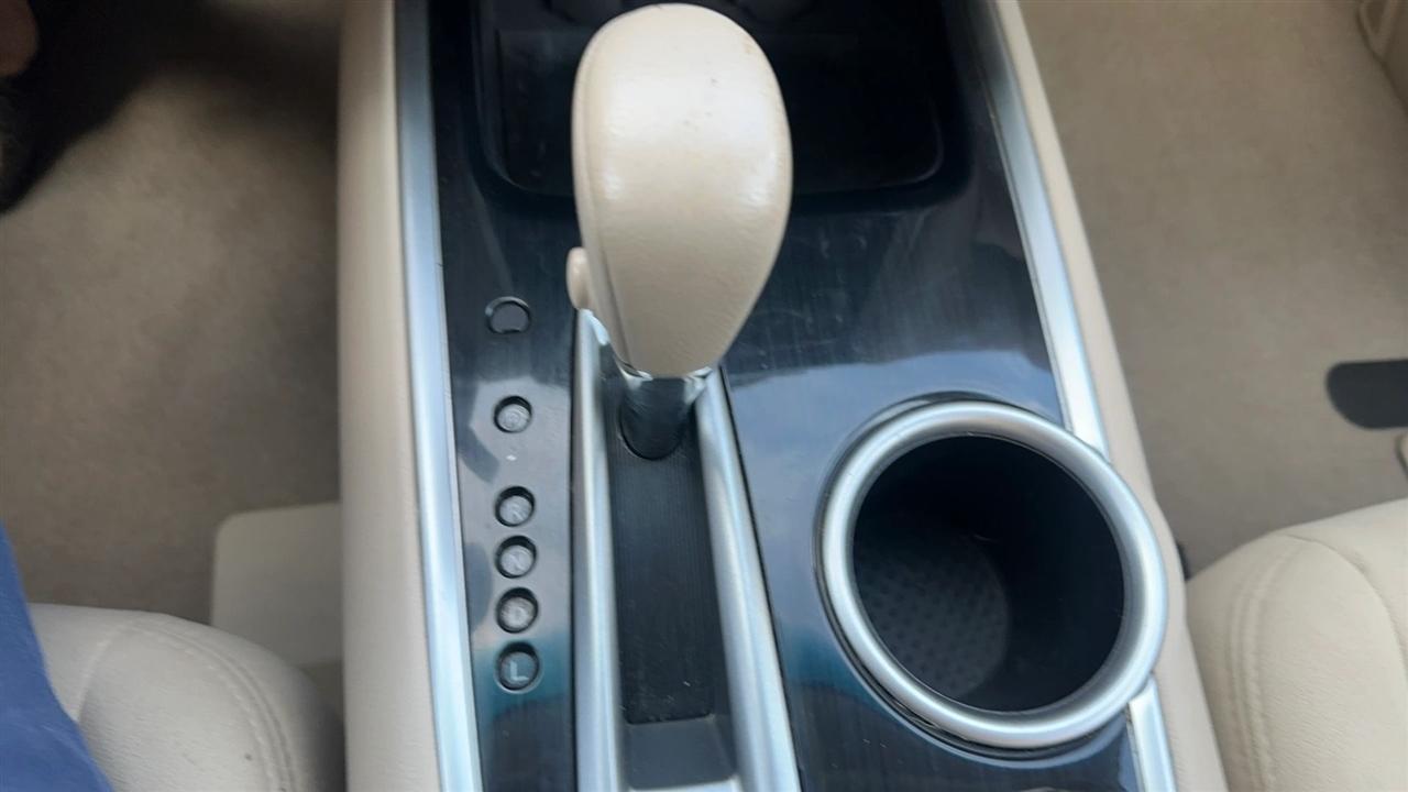 Nissan Pathfinder 2WD 4dr SV 2015